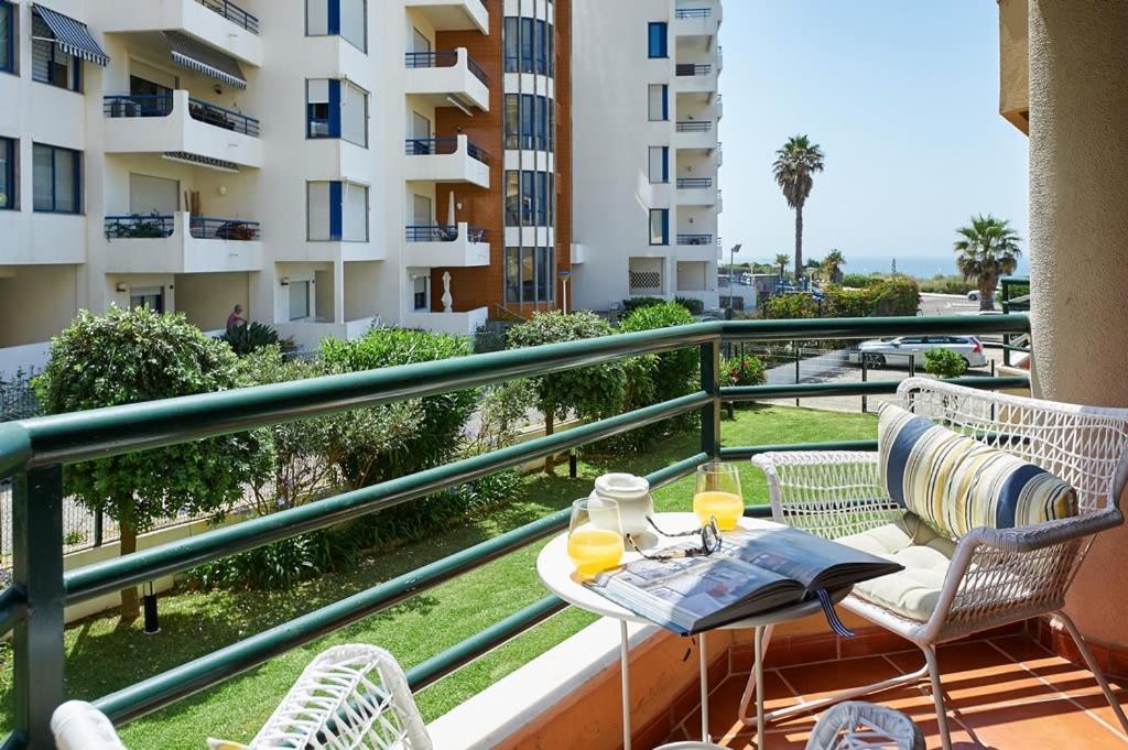 Oceanario 2 Bedroom Apartment - Sea View And Pool Cascais Exteriör bild